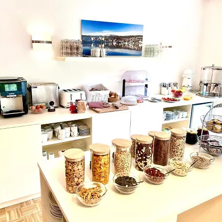 Gaestehaus Genf Velden am Wörthersee